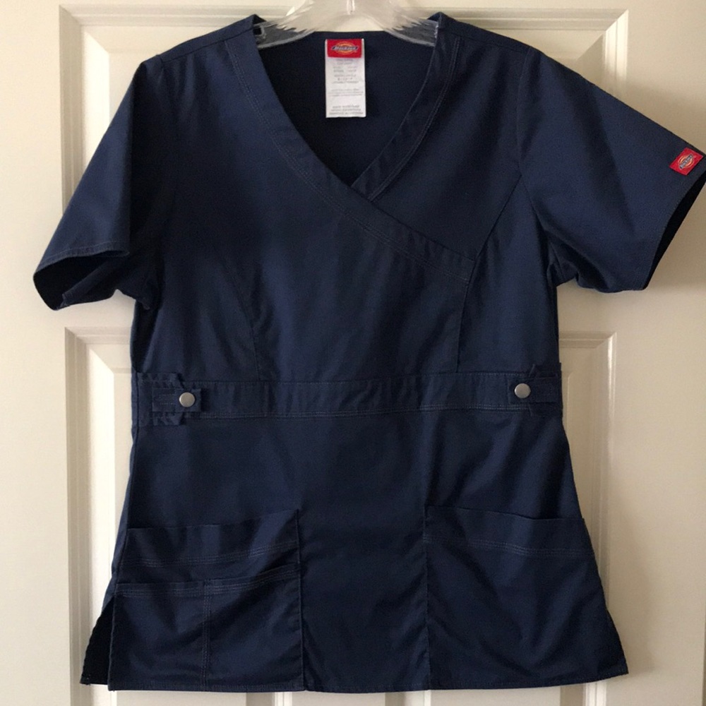 Dickies scrub top, work wear